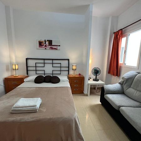 Alcamar Alquiler De Habitacion Privadas Con Bano Compartido Y Areas Comunes อัลกาลา ภายนอก รูปภาพ