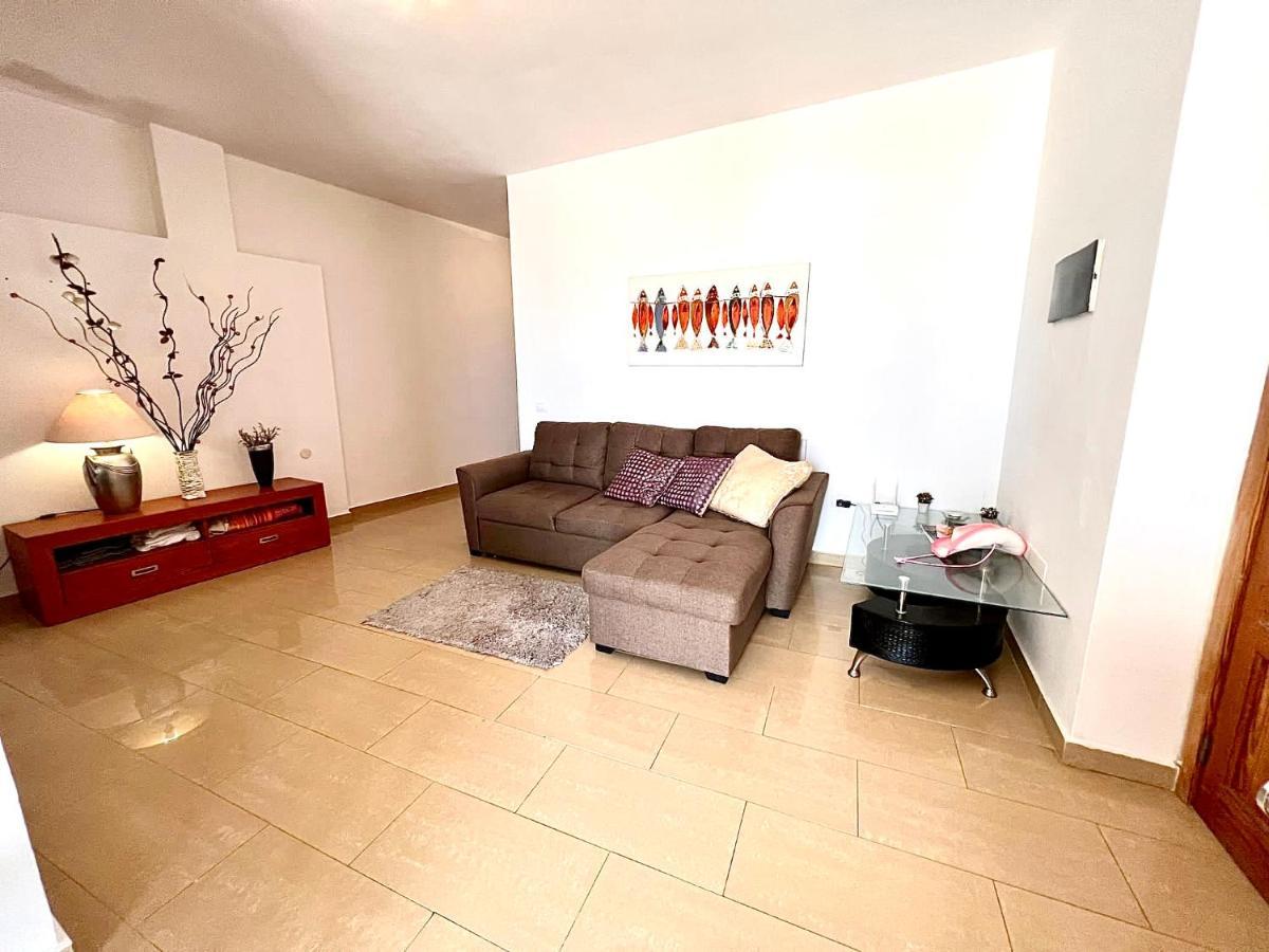 Alcamar Alquiler De Habitacion Privadas Con Bano Compartido Y Areas Comunes อัลกาลา ภายนอก รูปภาพ