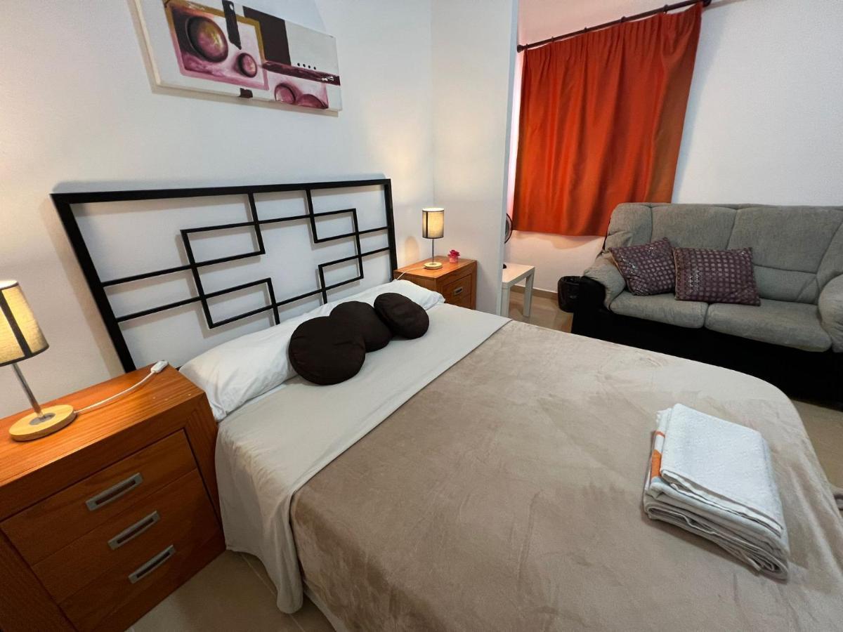 Alcamar Alquiler De Habitacion Privadas Con Bano Compartido Y Areas Comunes อัลกาลา ภายนอก รูปภาพ